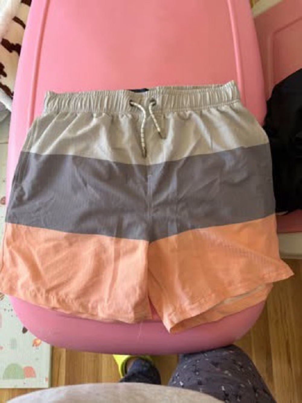 Simply Southern Gray, Charcoal & Peach Colorblock Athletic Shorts